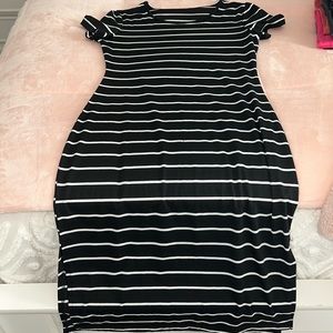 Summer maxi dress - black & white stripes